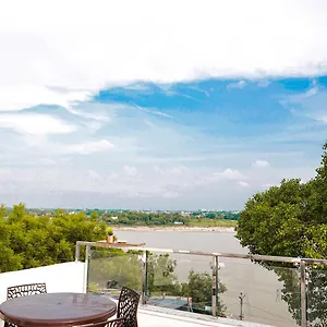 River Town Guest house